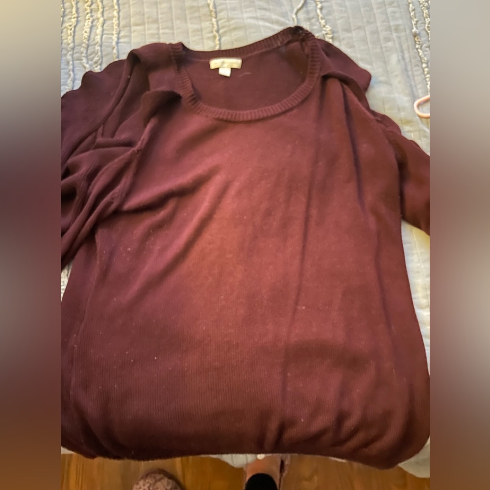 NY and Company Cold Shoulder Ruffle Sweater in Maroon Size XXL